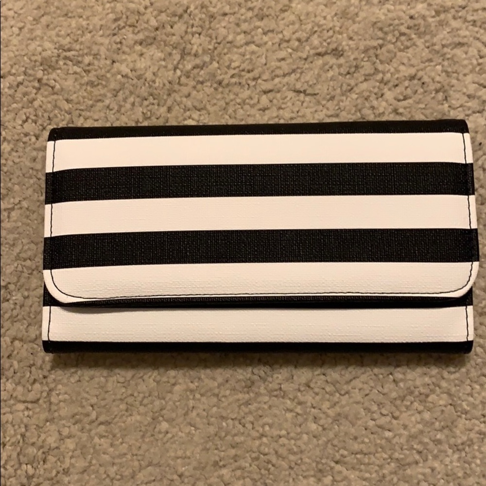 Kut from the Kloth wallet